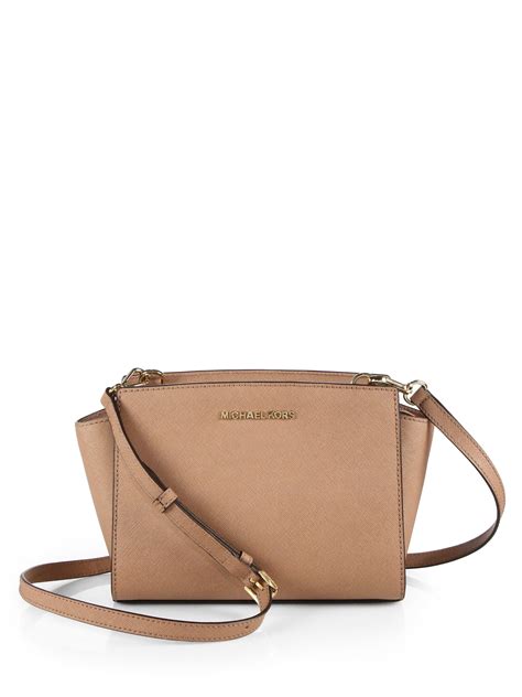 sac bandouliere selma michael kors|Michael Kors leather satchel.